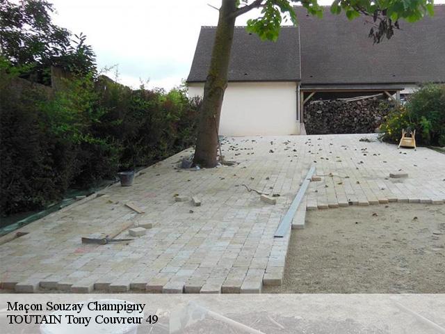 Maçon  souzay-champigny-49400 TOUTAIN Tony Couvreur 49